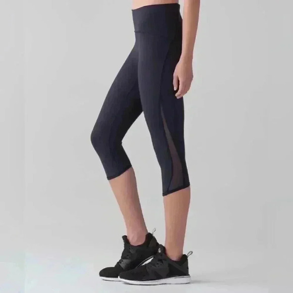 Lululemon Train Times Crop (17") Midnight Navy - Picture 2 of 7